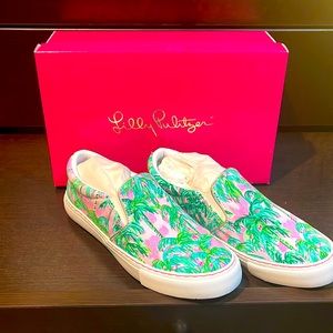 Lilly Pulitzer *NWT* slip on sneakers size 6.5